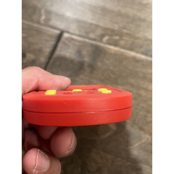 Electronic UNO Handheld Game Red Mattel RadioShack 2001 Tested Working - Picture 8 of 10